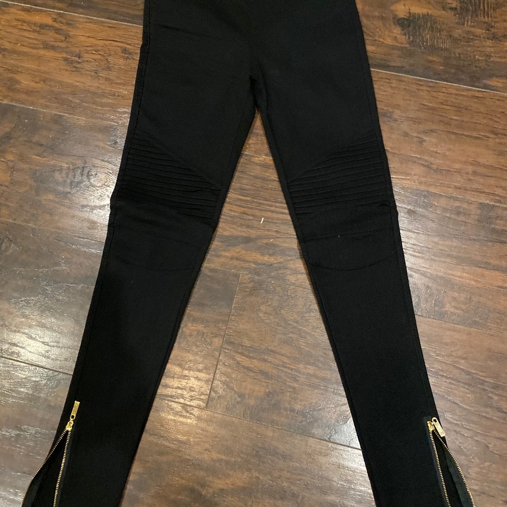 Stretchy Motto Pants